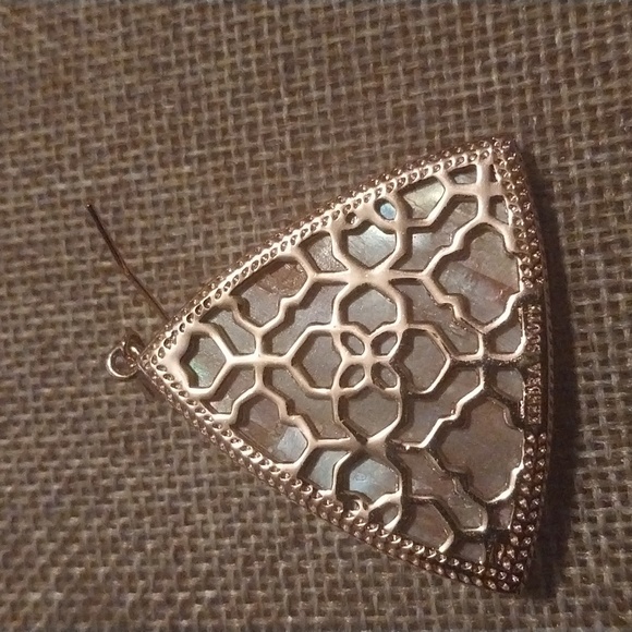 Kendra Scott Earrings - Picture 2 of 4